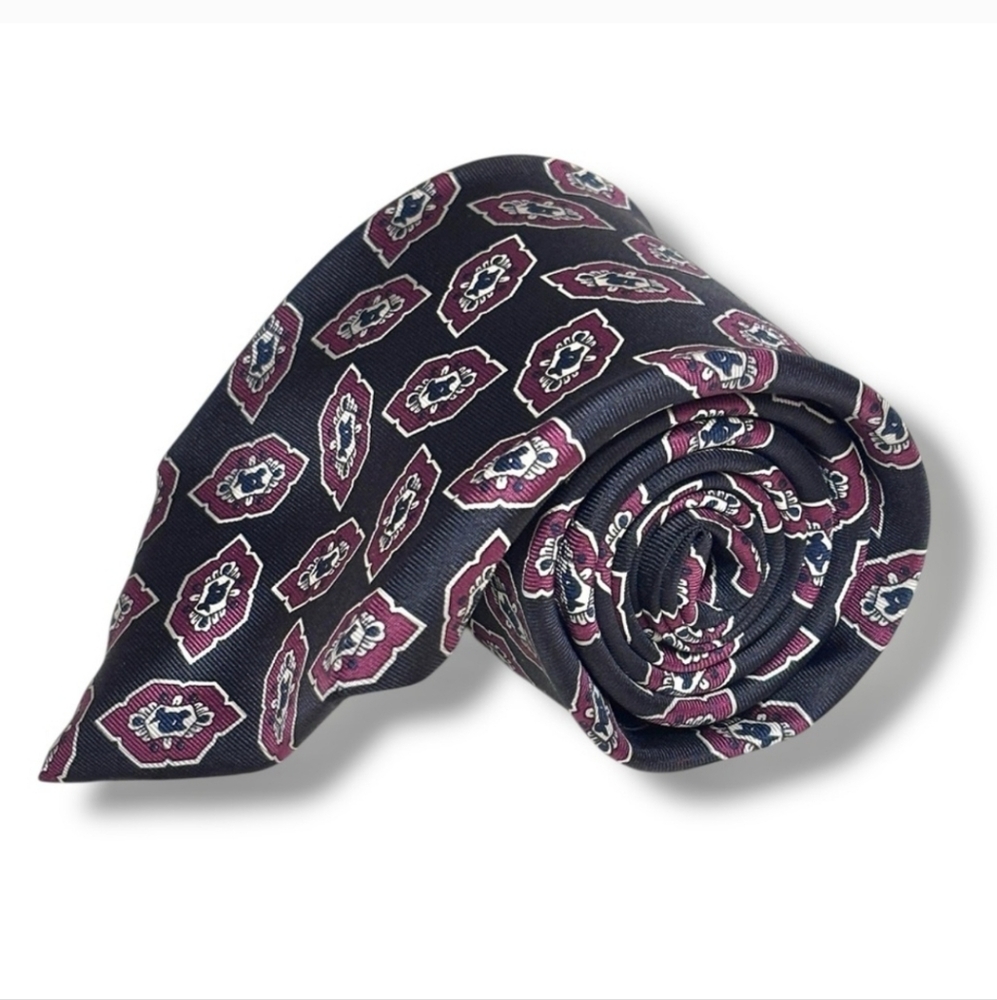 BROOKS BROTHERS Black All Silk Tie Ivory & Deep Red Polygon Pattern